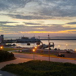 ニューいらご - ホテルから見る漁港