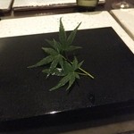 日本料理 TOBIUME - もみじが綺麗です。