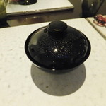 日本料理 TOBIUME - 器の取り扱いに注意です。なんとガラスなんですよ！！　