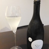 日本料理 TOBIUME - 久留米の山口酒造場『庭のうぐいすCO2』グラスはフルサイズ。