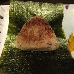 銀政 新宿野村ビル店 - 鯛めしの焼きおにぎり（醤油）