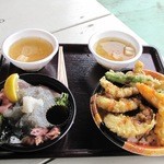 おさかな共和国 えびす丸 - 生シラス丼と鱧蛸天丼