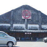 マルキン醤油記念館 売店 - こちらが資料館