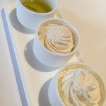 リストランテKubotsu - ふわふわのバター。手前はプレーン、真ん中はスモークバター、奥はオリーブオイル