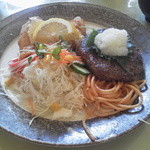 カジュアルレストラン れんが亭 - 和風ハンバーグとチキン南蛮