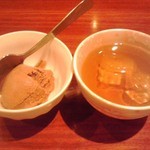 ミスミヤ - デザートと冷たいお茶(２０１５年７月１５日撮影)