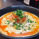 ざく切トマトと肉そぼろ 冷伽辣麺（カーラーメン）