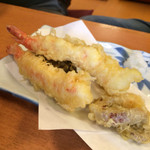 活魚料理 びんび家 - びんび定食3500円の天婦羅。