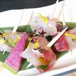 芦屋炭火キッチン MACHIYA - ピンチョス風カルパッチョ