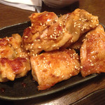 Yakiyaki Sakaba Bunta - モモ焼き（タレ）d(￣、 ￣)￥280円