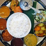 ヴェヌス サウス インディアン ダイニング - Venu's thali