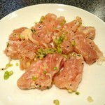 肉焼家　琉庵 - 地鶏もも