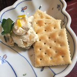 ときしらず - いぶりがっこのクリームチーズ！