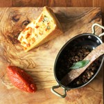 ピモニホ - 本日の前菜3種　俯瞰で　レンズまめの一品、すっごく美味しい♪