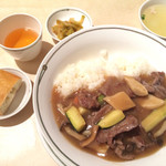 Chuugoku Hanten - 本日のランチセット 木曜日 1100円 スープ・ザーサイ・ミニパン・デザート付き