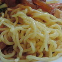 梅蘭 御茶ノ水ワテラス店 - 冷やし中華の麺