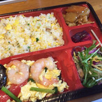 紅燈籠 - 中華チャーハン弁当
            698円