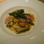 スローウッド - てっぺんに鎮座するのがピー太郎