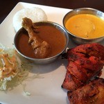 ゴングル - ゴングル(タンドーリプレートランチ(チキン、エッグ))