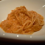 オステリア・ウーゴ - ウニのソースのスパゲティ