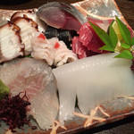 お刺身盛り合わせ