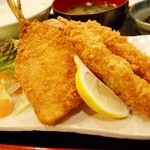 Horse mackerel☆Ebiyoshi Set meal lunch of fried horse mackerel and fried shrimp