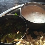 Spice&Dining KALA - ○ラッサム様、この突き抜ける辛さと酸味はまたぁ過去最高を突き抜けてしまった（汗）○春菊の穂先のライタ様