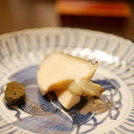 と村 - 房総半島産鮑の塩蒸し
