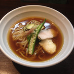 麺屋玉ぐすく - 2015年7月
      冷やしあご出汁そば