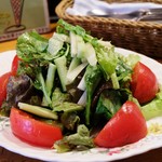 8 1／2 - グリーンサラダ　トマト添え