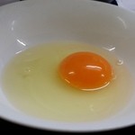 牛すじカレー 小さなカレー家 - （2015年7月再訪）生たまご（50円）