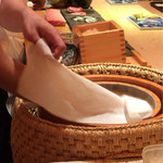 さえ喜 - シャリ！色が茶色い