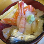 Yonekichi - ランチのちらし丼