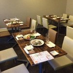 カフェ＆ビア　あるかアるか - 昨夜の飲み会で二階を使わせて頂きました☆わちゃわちゃしてて料理の写真を一枚も残してなかった…！スタート前の美しい姿です（笑）