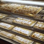 PAALAA KAI BAKERY - スノーパフィは人気なので沢山有ります☆わぁー