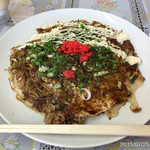 Okonomiyaki Fumi - 2015.7.25(土)13時50分 初訪問 モダン焼650円 ロケーション最高！(^з^)-☆