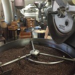 コーヒー ワークス ラボ - 小原社長自らコスタリカの焙煎をしていました。