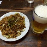 橋野食堂 - 「焼きそば」570円と生ビール♪