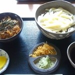 丸富　本店 - 冷しうどんとミニあさり丼