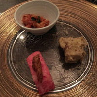 焼肉GROW - 泡醤油の乗った黒毛和牛寿司が口の中でとろける。