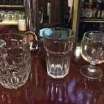 フルモンティ - ビールはパイント・ミディ・ハーフの３種類のサイズから選べます。