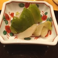 懐石料理 はし本 - お通しの生搾菜