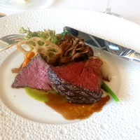 フレンチレストラン ミクニ サッポロ - ランチ￥4700（メイン変更＋1600）／北海道産牛フィレ肉のグリエ
