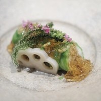 霞庭 まつばら - 毛がにのレタス包み