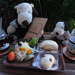 うさぎとぼく - おうちに居ながらにして、うさぼく気分～♪
      手作り中華バーガーの朝食と一緒に頂きました！！
      