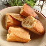 ブラッスリー・ヴィロン - 2010/05　パン。