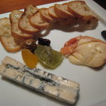 ル・フラマン・ローズ - チーズ２種盛り合わせ