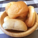 ピエトロ - 食べ放題 パン