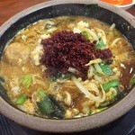 耽羅 - 野菜ヘジャング　2015/７　ご飯と生卵を混ぜ混ぜして赤唐辛子で完成！！