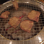 炭火焼肉 炙季 - 仔牛の牛タン